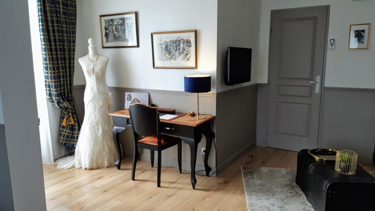 La Glycine Blanche Otel Pomas Dış mekan fotoğraf